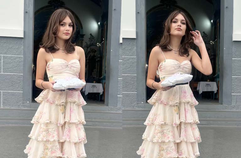 How tall is Antonella Rose?